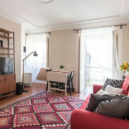 Cozy In Historic Center 아파트