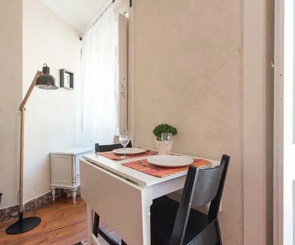 Cozy In Historic Center * Lisbon