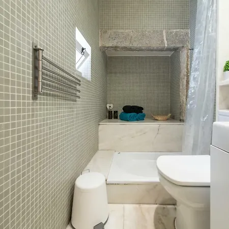 Cozy In Historic Center Апартаменты *